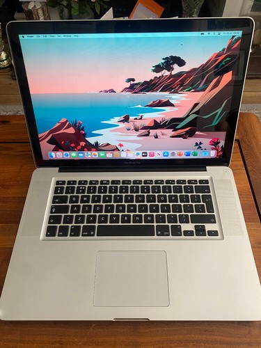 Macbook pro quad i7 - 15",