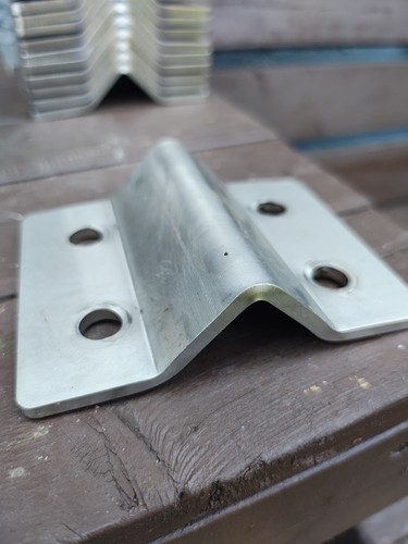 Antenna aerial mast clamps - antenna/aerial,