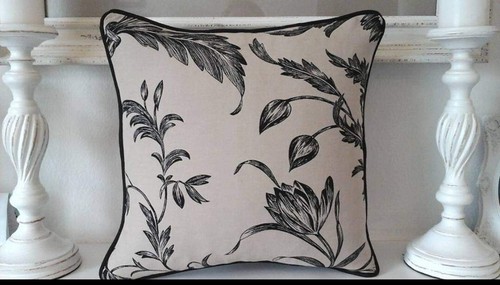 One laura ashley lloyd - ashley,