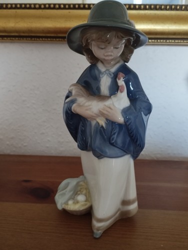 Lladro nao figurine girl - nao,