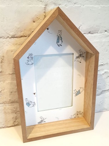 Wooden house picture - , box
