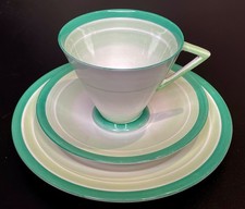 Shelley China 1932 Art Deco 'Eve' shape trio  green 'Bands and Shades' (11959)