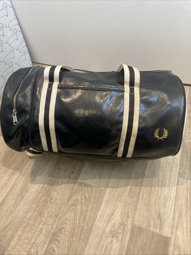 Genuine fred perry - genuine, classic