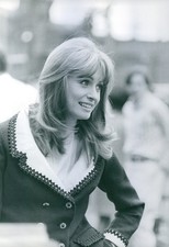 Suzy Kendall 11" x 8.5" inch