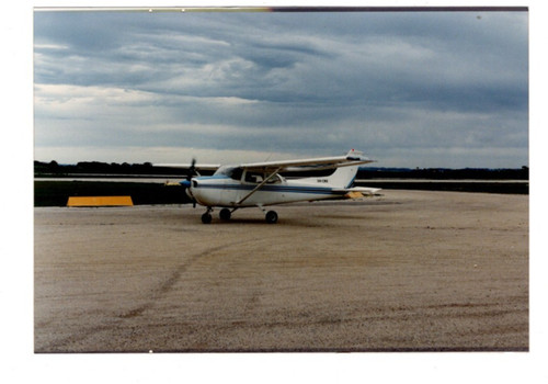 Cessna 172m skyhawk cmx - cessna,
