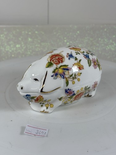 Aynsley cottage garden - garden, pig