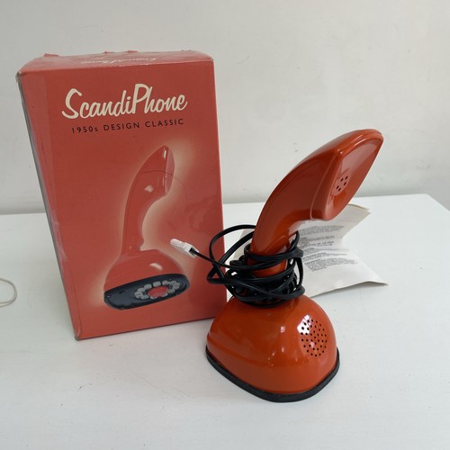 Scandi phone wild wolf - phone, &