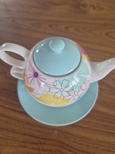 Portmeirion crazy daisy teapot - daisy,