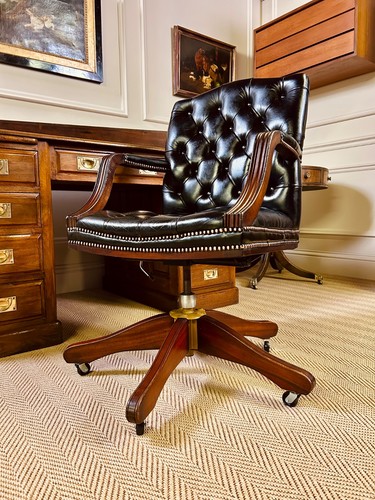 Vintage antique black leather - black,