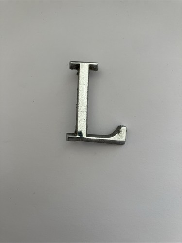 Jaguar badge chrome - badge, letter