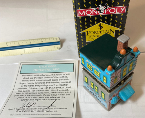 Porcelain hinged box - porcelain, monopoly