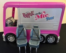 Bratz On the Mic Tour Bus with
