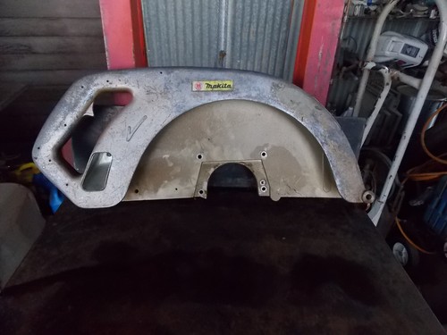 Handle blade housing for - handle,
