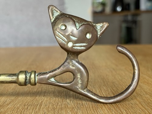 Vintage cat brass shoe - brass, horn