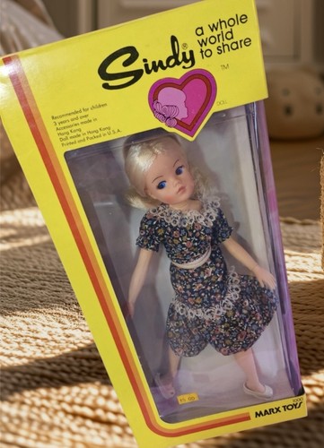 Vtg 1978 sindy doll flower - 1978,