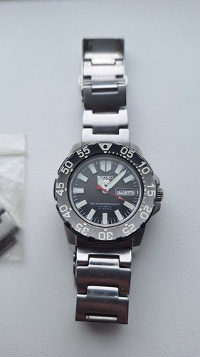 Seiko watch rare black - seiko,