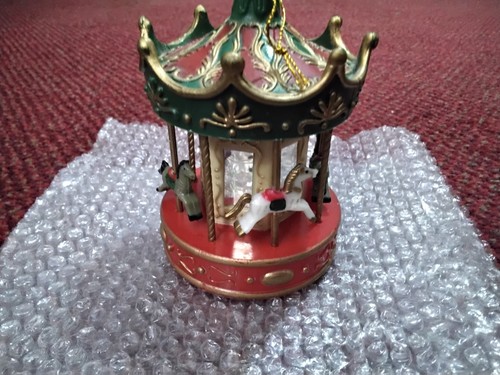 Vtg 90s trim home - a, carousel