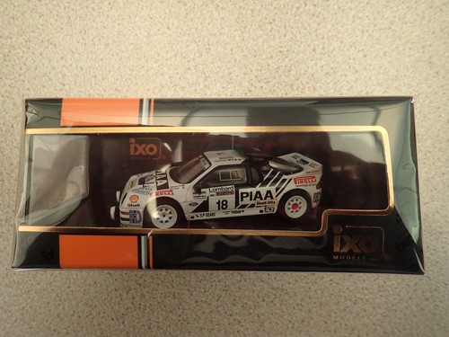 Ixo rac317 ford rs200 - 1:43,