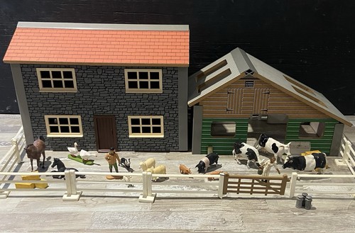 Britains county gate - britains,