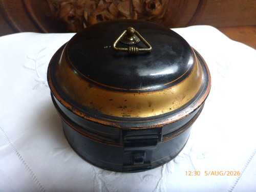 Antique toleware spice tin - antique, tin/box