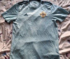 Northern Ireland 2018-2019 Official Adidas Football Shirt (Adult Medium)