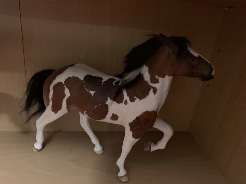 Artist resin horse model - -, a