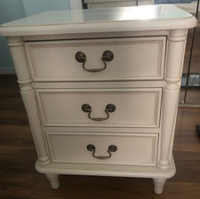 Laura Ashley Ivory Clifton 3 Drawer Bedside Table "IMMACULATE"