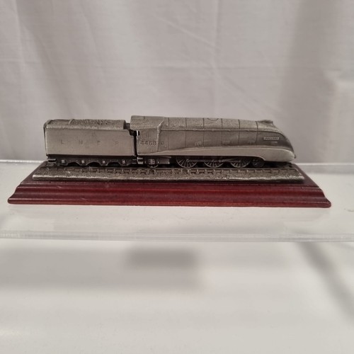 Vintage pewter mallard train - pewter,