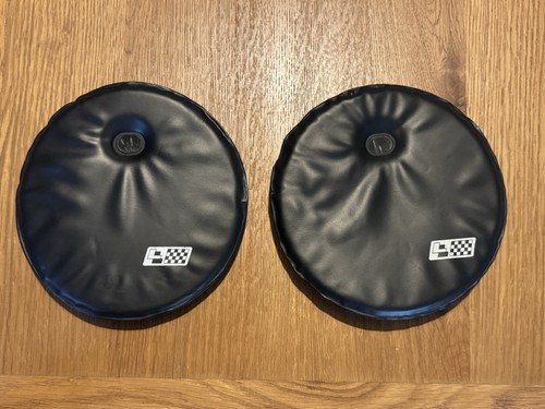 Pair les leston - a, spot