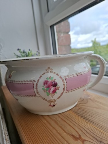 Vintage white pink floral - &,