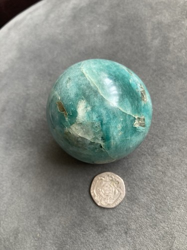 Large gem stone - large, )