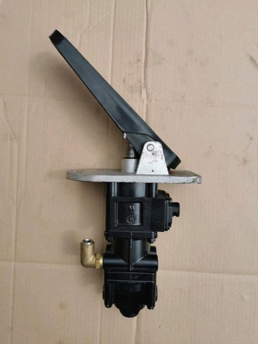 Foot brake valve genuine wabco - genuine,
