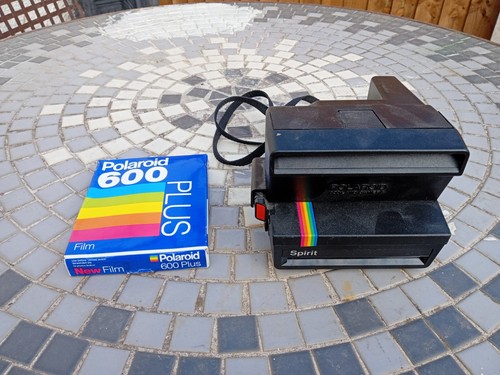 Polaroid 600 plus instant film - 600,