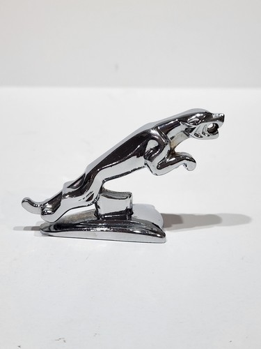Vtg jaguar style leaping - jaguar, cat