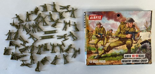 Vintage airfix infantry combat - airfix,