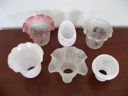 Glass lamp shade frilly - glass, shade.