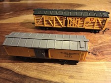 Tri-ang R.126 Transcontinental stock car & R.114 box car