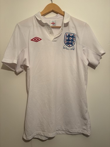 England 2010 2011 home - 2011,