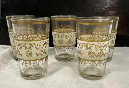 Set gold and white - and,