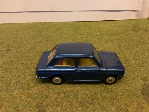 Corgi 251 hillman imp - 251,