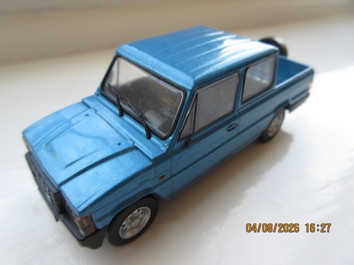 Rumenian models aro twin - models, 10