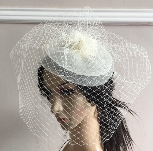 Ivory fascinator french - ivory,