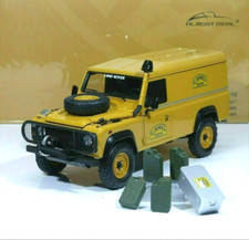 Land Rover Defender 110 Camel