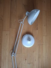 Large White Spring Loaded