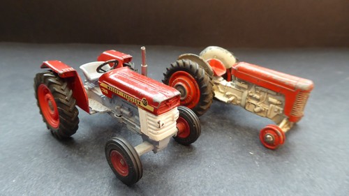 Corgi toys farm - x,