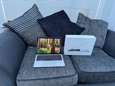 Apple MacBook Pro 13-inch 2019