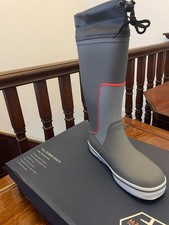 Sailing boots size 6