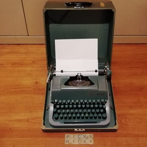 Vintage underwood universal - vintage,