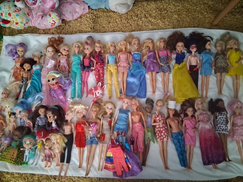 Huge barbie and - and, bundle