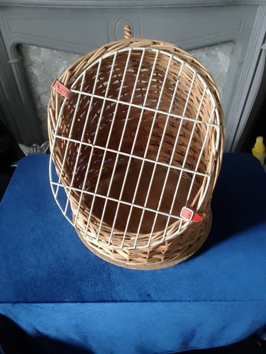 Vintage wicker pet carrier - wicker,